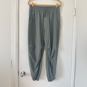 Abercrombie & Fitch-Women's Traveler Parachute Pants…Green size L regular
